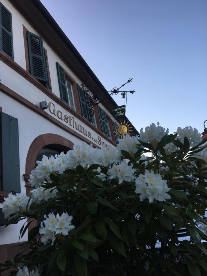 Gasthaus Zur Sonne Rhodt unter Rietburg Kültér fotó
